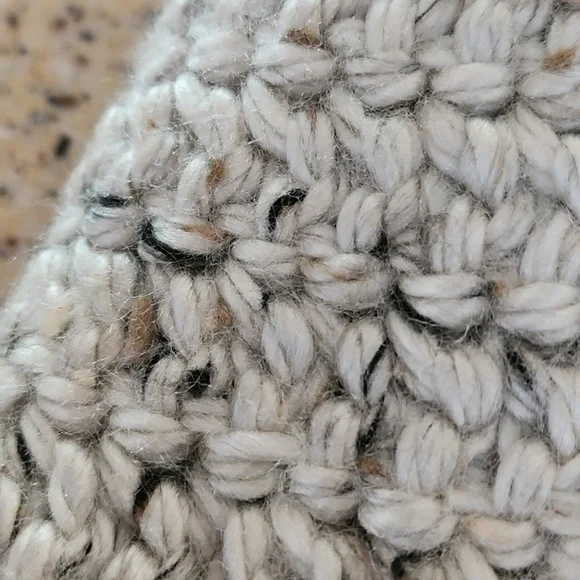 Hand Knit Yarn Crochet Winter Hat with Ponytail Hole - Picture 8 of 8